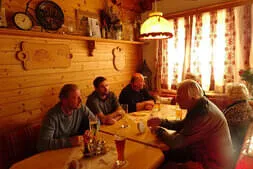 Bratl-essn-geh Bild 3
